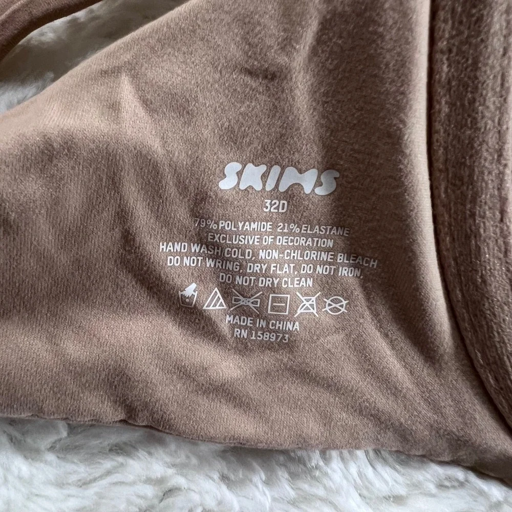 SKIMS Women's Fits Everybody‎ T-Shirt Bra Mica Tan Underwire 32D BR-TSH-2023 NEW - Picture 8 of 10
